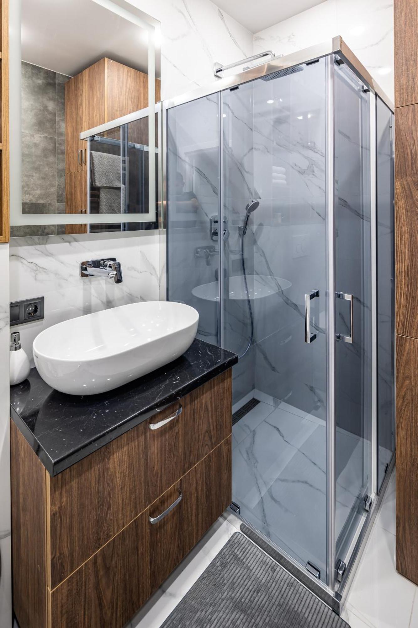 Avalon Premium Two Bedrooms Apartment Lviv Exterior foto
